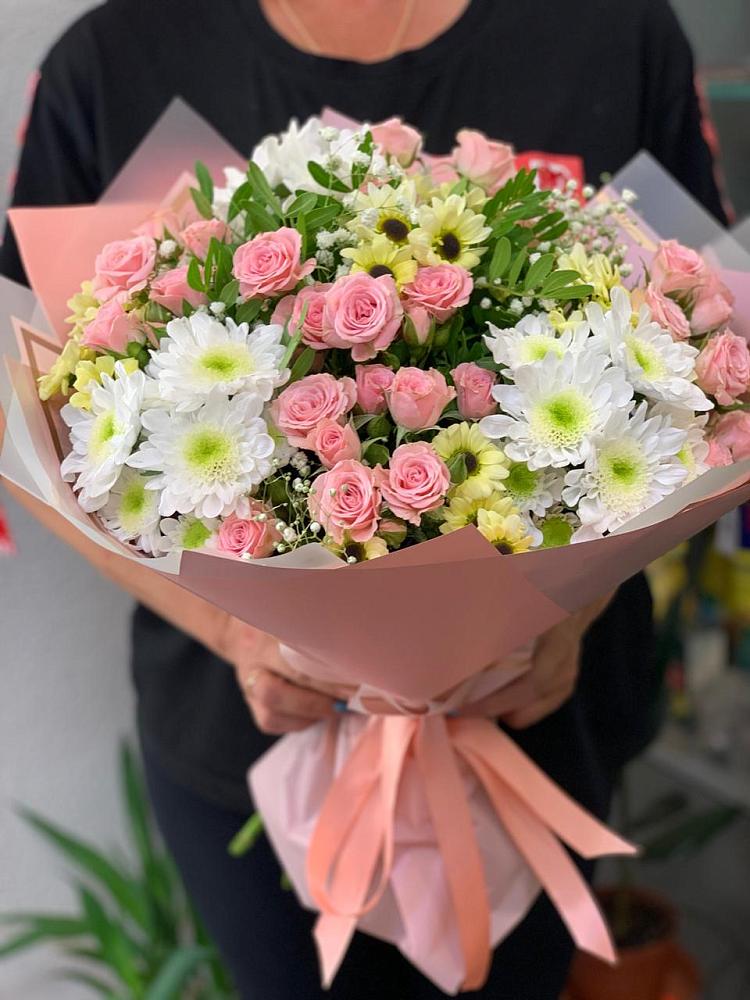 Букет цветов из: Розы и Хризантемы в Селезнево