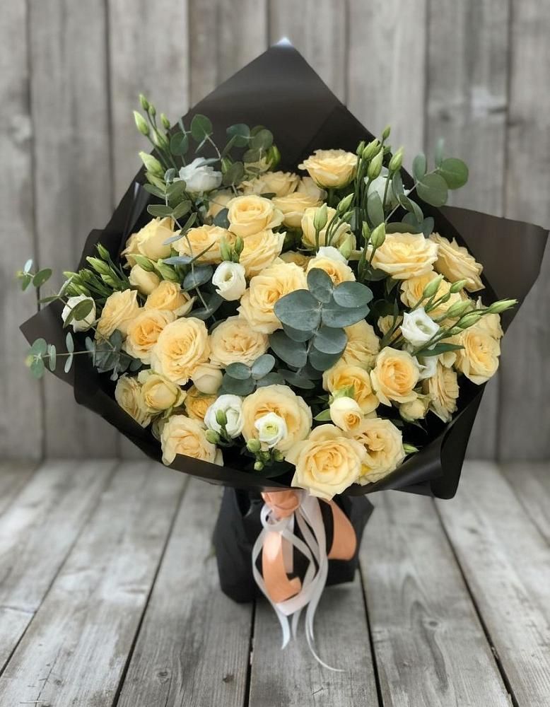 Букет цветов из: Розы и Лизиантусы в Селезнево