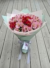 Букет цветов из:  Альстромерии #REPLACE_PRED# Селезнево