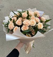 Букет Кремовые розы Латте в Селезнево