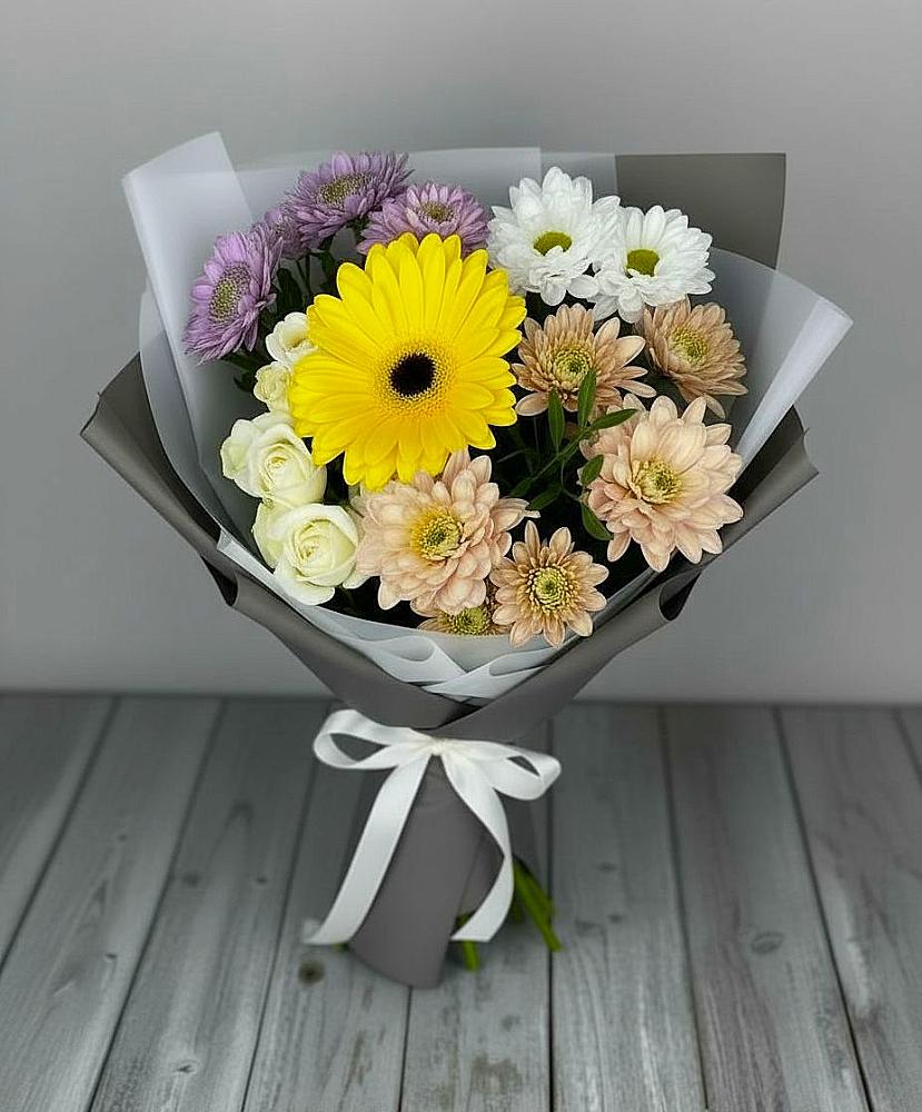 Букет цветов из: Розы, Герберы и Хризантемы в Селезнево