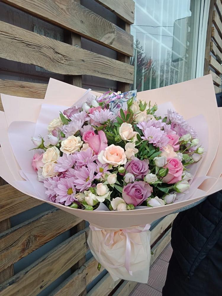 Букет цветов из: Розы и Хризантемы в Селезнево