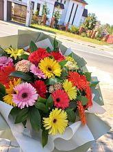 Букет цветов из:  Герберы #REPLACE_PRED# Селезнево