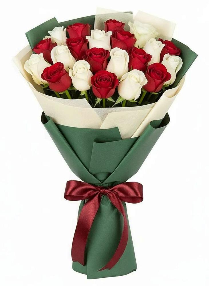Букет Микс из красных и белых роз в Селезнево