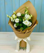 Букет цветов из:  Хризантемы и Лизиантусы в Селезнево