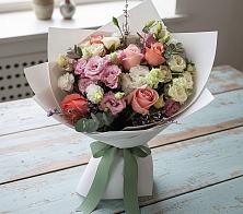 Букет цветов из:  Розы, Лизиантусы и Гвоздики #REPLACE_PRED# Селезнево