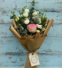 Букет цветов из:  Розы и Лизиантусы в Селезнево